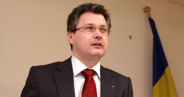 Stire din Cultură-Educație : Studenții cer demisia ministrului pentru Învățământ Superior