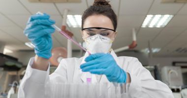 Stire din Cultură-Educație : Studenții de la UMC, cazaţi în cămine numai pe perioada laboratoarelor
