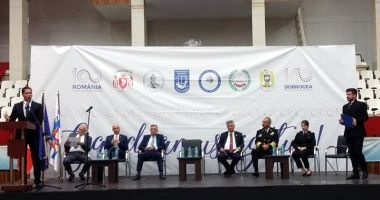 Stire din Cultură-Educație : "Constanța are turism, port, dar nu este un centru universitar"