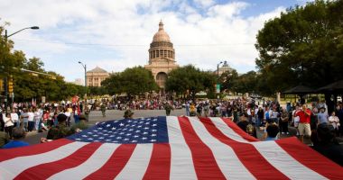 Stire din Actualitate : Americanii sărbătoresc Ziua Independenţei