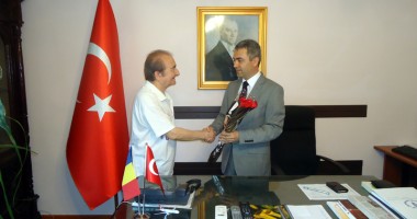 Stire din Sport : Suat Ibraim, vizită-fulger la Consulatul Turciei