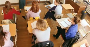 Stire din Cultură-Educație : 26 de candidaţi înscrişi la concursul de titularizare, eliminaţi pentru fraudă