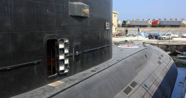 Delfinul, submarinul "pedepsit" să uite adâncul mării / Galerie foto - 9