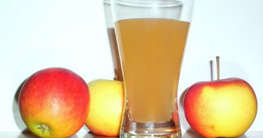 Ce nereguli a găsit Protecția Consumatorului la băuturile răcoritoare și sucurile naturale din comerț