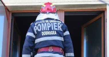 Stire din Eveniment : Tentativă de suicid în Constanța. Amenință că se aruncă de la 25 de metri înălțime!