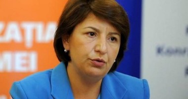 Stire din Politică-Administrație : "Vor fi promovate cât mai multe candidate pentru alegeri"