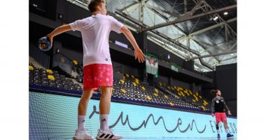 Stire din Sport : „Sunt încrezător că tinerii handbalişti ai Academiei HCDS vor juca la cel mai înalt nivel”