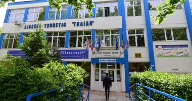 Spectacol oferit de elevii de la Liceul 
