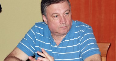 Stire din Eveniment : "Sunt multe apeluri la 112 care nu au de-a face cu Poliția"