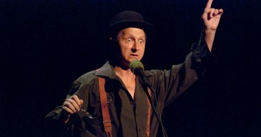 Stire din Cultură-Educație : Spectacolul "Sunt un orb" se amână pentru week-end