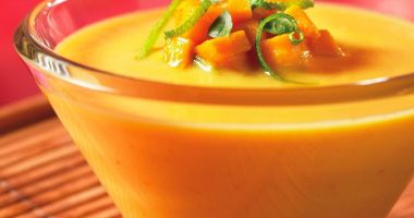 Stire din Diverse : Alimente care te hidratează vara