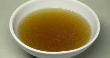 Stire din Sănătate : Supa de oase, aliatul natural care vă întărește organismul din interior