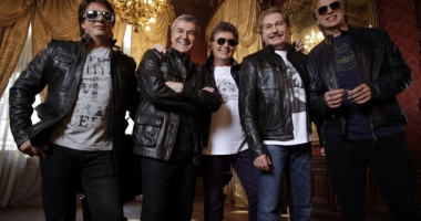 Stire din Cultură-Educație : Super concert HOLOGRAF, pe scena Casei de Cultură