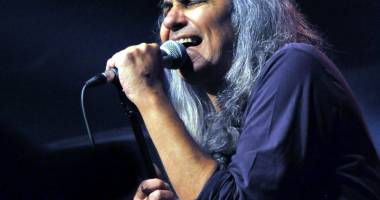 Stire din Cultură-Educație : Super concert Iris, la Constanța