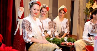 Stire din Cultură-Educație : Superstiții și tradiții de Anul Nou.  Ce trebuie să facem ca să ne meargă bine în 2016