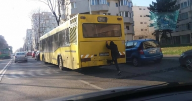 FOTO. Gratuitate la RATC pentru un puști din Constanța. Metoda ingenioasă, dar periculoasă folosită de acesta - 2