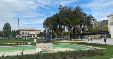 Stire din Social : Final de șantier la Parcul „Oleg Danovski“! Băncile noi, motiv de nemulțumire pentru constănțeni