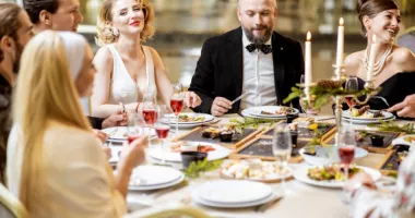 Stire din Social : Ce mâncăm cu adevărat? Fructele de mare, pline de microplastice