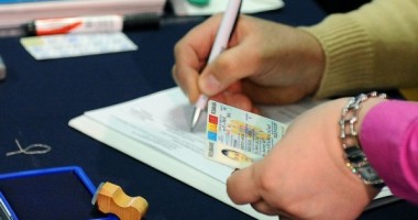 Stire din Eveniment : Angajații de la Evidența Persoanelor vor merge pe teren ca să facă buletine!