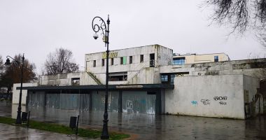 Stire din Social : Primăria Constanţa vrea să răscumpere Grădina de Vară „Tomis”