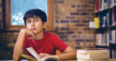 Stire din Cultură-Educație : Codaşi la citit, pe timp de pandemie. „Tinerii sunt asaltaţi de alternative mai tentante”