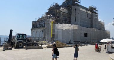 Stire din Social : Se mai lucrează la restaurarea Cazinoului? „Dezastrul este mai mare decât se anticipa!”