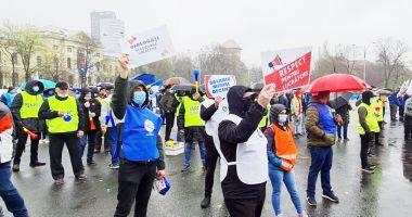 Stire din Economie : Cartel Alfa acuză Guvernul că ia măsuri salariale discriminatorii