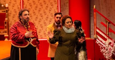 Stire din Cultură-Educație : Premiera operetei "Țara Surâsului", la Teatrul "Oleg Danovski", ovaționată îndelung de publicul constănțean