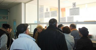 Stire din Social : Sărmanii țării! Cu pensii modice, dar fără tichete "Sprijin pentru România"