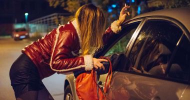 Stire din Eveniment : Un bărbat și-a făcut harem de prostituate! Ele se vindeau pe 30 de euro, el îi băga la jocuri de noroc