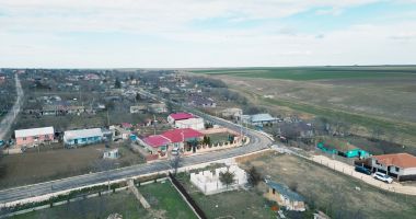Stire din Politică-Administrație : Drumul județean Arsa - Albești - Coroana a fost reabilitat. "Era la stadiul de pământ"