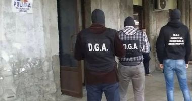 Corupţie la Anticorupţie! Comisar şef arestat, după ce ar fi cerut 20.000 de euro şpagă - 1