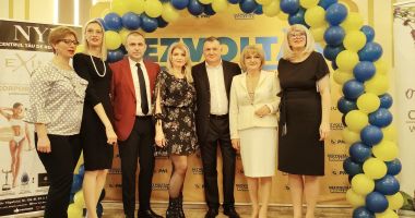 Stire din Politică-Administrație : Gala Femeilor Liberale, un eveniment de excepţie organizat de doamnele din PNL Constanţa