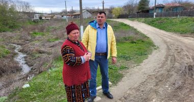 Stire din Social : Viaţa la ţară, prin ochi de admirator. Lipniţa, comuna unde Dunărea "sărută" pământul