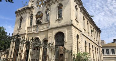 Stire din Cultură-Educație : Un alt simbol al Constanței, Sinagoga, își va recăpăta importanța. S-a semnat contractul de restaurare