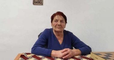 Stire din Social : Singură pe lume! "Mi-ar plăcea să am și eu un brad pe care să-l împodobesc de Crăciun"