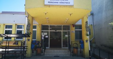Stire din Social : Nemulţumiri la căminul pentru vârstnici! O femeie, acuzată că i-a terorizat pe locatari