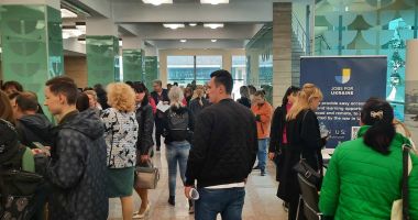 Adelina Vlad: "Sunt foarte mulți absolvenți de studii superioare care lucrează pe studii medii" - 2