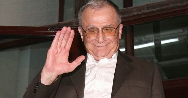 Stire din Politică-Administrație : Doliu național! Cine a fost Ion Iliescu, primul preşedinte al României postrevoluţionare