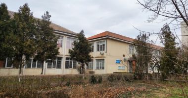 Stire din Cultură-Educație : ISJ Constanța a demarat o anchetă la Școala nr. 8, ca urmare a scandalului creat de o profesoară de religie