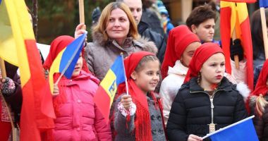 Stire din Cultură-Educație : La mulți ani, România! La mulți ani, dragi români! 1 Decembrie 1918 - Ziua Marii Uniri a românilor