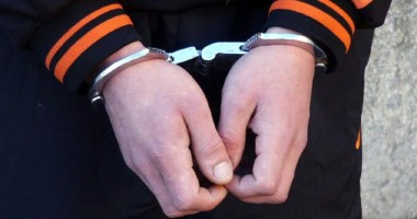 Stire din Eveniment : Suspect de furt, prins când încerca să iasă din țară