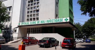 Stire din Social : Sute de bolnavi au ajuns la spital din cauză că au consumat alimente alterate