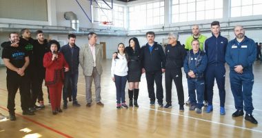 Sute de copii s-au bucurat, la Cumpăna, de prezența sportivilor de la BC Athletic și CSU Neptun - 3