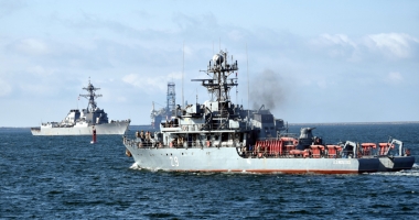 Stire din Eveniment : Sute de militari participă la un amplu exercițiu în Marea Neagră