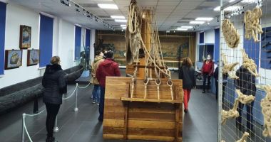 Stire din Cultură-Educație : Sute de vizitatori, în weekend, la Muzeul Naţional al Marinei Române
