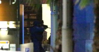 Luare de ostatici la Sydney / Ostaticii, eliberați după ce cafeneaua a fost luată cu asalt - 3