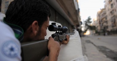 Stire din Actualitate : Chirurg britanic: Lunetiștii din Siria își alegeau ca ținte femei însărcinate