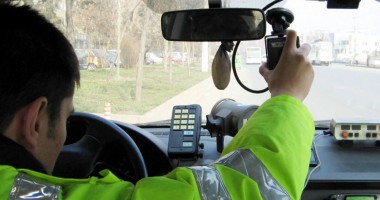 Stire din Eveniment : ATENȚIE! Rutieriștii sunt cu ochii pe șoferii VITEZOMANI