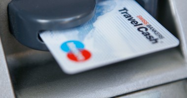 Stire din Eveniment : Constănțeni reținuți de poliție pentru că au spart 22 de bancomate